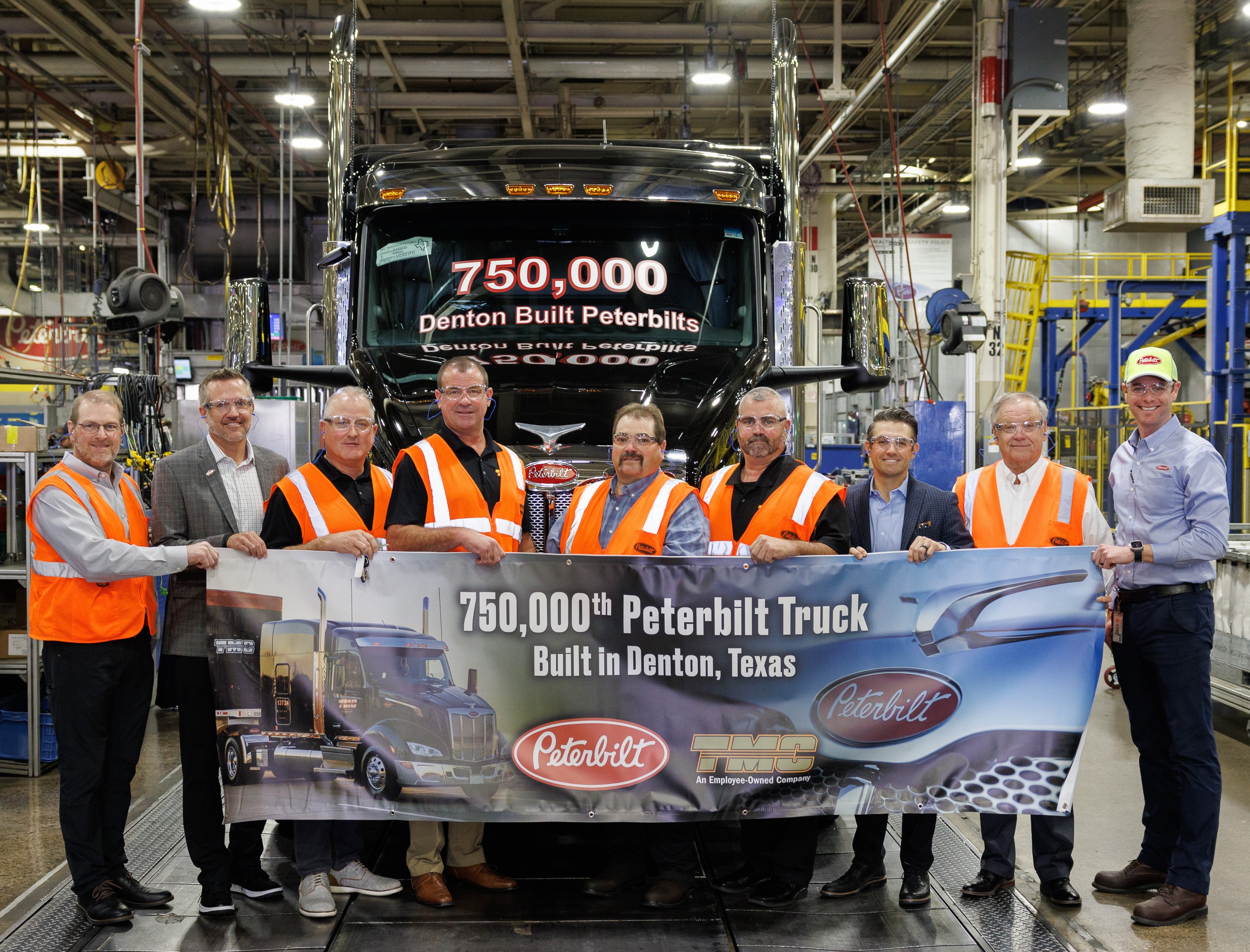 Peterbilt Celebrates the Production of its 750,000th Truck at the Denton Manufacturing Facility - Hero image